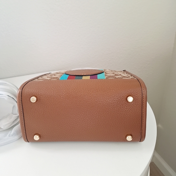 NWT Coach C5637 Dempsey Tote 22 Signature Jacquard Stripe Coach Patch Redwood - Picture 5 of 14